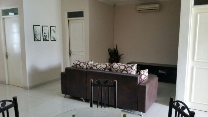 Rumah disewakan di Meadow Green Lippo Cikarang